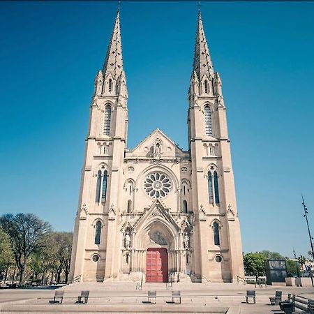 Apartamento L'Historien - Avec Balcon Coeur De Nimes Exterior foto